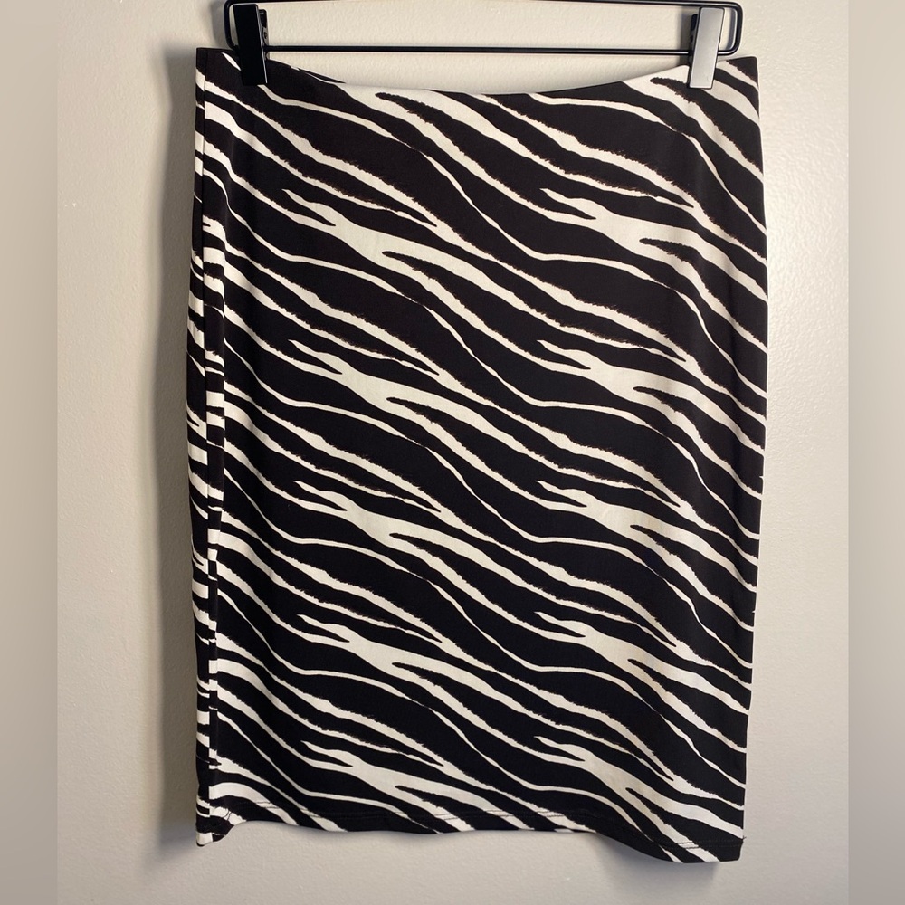 Ellen Tracy Black and White Zebra 90s Pencil Skirt Spandex Skirt Sz Small